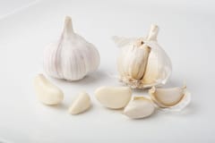 Garlic (பூண்டு)